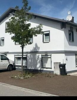 Großes Haus, ca. 180qm Wohnfläche, 2 Etagen - Frontenhausen