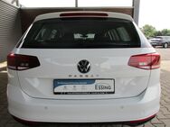 VW Passat Variant, 1.5 TSI Business, Jahr 2021 - Lastrup