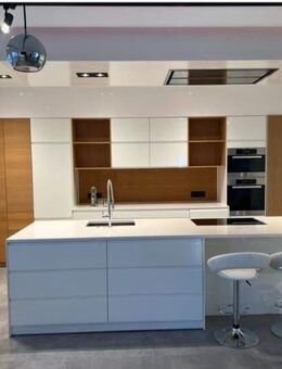 Penthouse-Wohnung mit EBK und Dachterrassen am Horstmarer See in Lünen - Lünen