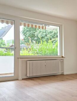 Frisch renoviert!! Schöne 3 Zimmer Wohnung mit Balkon in Marl-Hüls - Marl (Nordrhein-Westfalen)