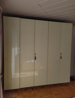 Kleiderschrank Fünftürer - Burkardroth