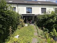 Modernes Wohnen direkt in der Stadt! Reihenmittelhaus in Cloppenburg - Cloppenburg