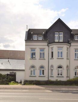 ZU VERKAUFEN: Renovierte und gepflegte Jugendstilvilla mit 10 Wohneinheiten im Süden von Lippstadt mit neuer Heizungsanlage - Lippstadt