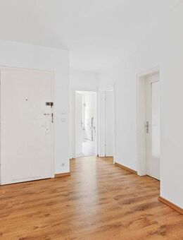 Charmante 3 Zimmer - Eigentumswohnung mit Südbalkon und Blick ins Grüne - bezugsfrei und modernisierungsbereit! - Hamburg