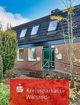 Wohnhaus mit vielseitig nutzbarer Praxisfläche und großzügiger Dachgeschosswohnung in zentraler Lage von Schwarmstedt - Schwarmstedt