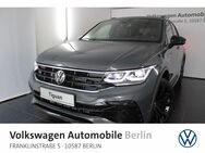 VW Tiguan, 2.0 l TDI R-Line, Jahr 2022 - Berlin