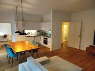 3 Zimmer mit Balkon, möbliert und voll ausgestattet/ 3 rooms with balcony, furnished and fully equip - Berlin