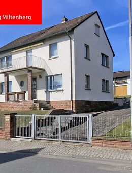 Wohnhaus und Bauplatz in schöner Lage - Sulzbach (Main)