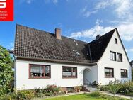 Bremen-Lesum: Freistehendes Zweifamilienhaus mit Garten und Garagen in guter Lage - Bremen