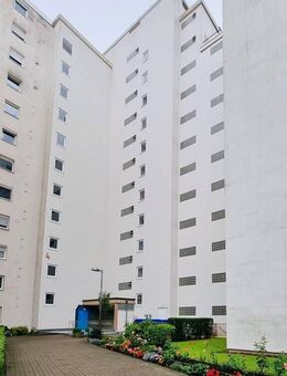 Gepflegte Etagenwohnung mit Tiefgaragenstellplatz in der Skalleystrasse Dudweiler zu verkaufen - Saarbrücken