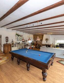 Große Erdgeschosswohnung mit Terrasse, Garten u. Kamin / bezugsfrei ab 01.03.2026 - Much