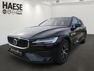 Volvo V60, Kombi Core B3 Benzin EU6d digitales El, Jahr 2024 - Wiesbaden Kastel