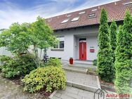 Luxuriöses Reihenmittelhaus mit Garage und PV-Anlage in ruhiger Wohnlage! - Iphofen