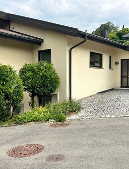 Traumhaftes Haus mit Seeblick in Ortsrandlage am Naturschutzgebiet - als Mehrfamilienhaus nutzbar! - Sipplingen