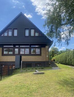 VIEL PLATZ IN SCHÖNER LAGE - EINFAMILIENHAUS IN AHRENSBURG WEST - Ahrensburg