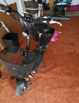 Ich bitte eine Roller - Vaterstetten