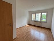 3 Zimmer mit Balkon - frisch renoviert - traumhafte Wohnanlage - Geithain Zentrum