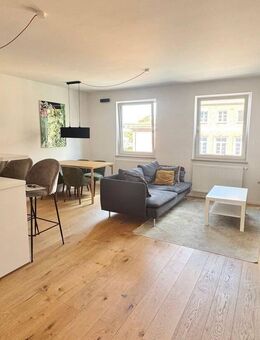 Johannis ! Moderne, helle, möblierte 2-ZW mit 50 m², Balkon, EBK, 4.OG mit Aufzug - Nürnberg