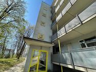 Großzügige, renovierte 3-Zi.-Whg. mit 2 Balkonen und moderner Ausstattung - München