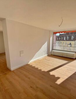 Citynahe 4-Zimmerwohnung mit Balkon! - Würzburg