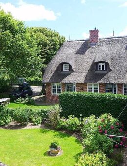 Sylter Traum unter Reet ! Sylttypische Maisonette-Wohnung mit offener Galerie in Alt-W´ld ! - Sylt
