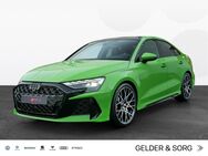 Audi RS3, 2.5 TFSI qu Limousine, Jahr 2022 - Bad Kissingen