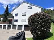Große Wohnung mit Loggia, Komfort-Kamin und exklusiver Küche - Tuttlingen