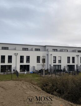 TRAUMHAUS MIT DACHTERRASSE & PHOTOVOLTAIK - direkt an der Schweizer Grenze! - Rheinfelden (Baden)