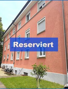 Bezugsfrei und sanierte 4-Zimmer-Wohnung im 1. OG, in zentraler Lage! - Singen (Hohentwiel)