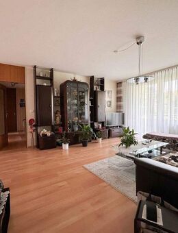 Großzügige & helle 5-Zimmer-Wohnung mit Balkon - Coburg