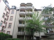 Frisch sanierte 1,5 Zimmer Wohnung in Seniorenwohnanlage in Frankfurt - Frankfurt (Main)