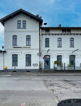 Kapitalanleger aufgepasst: Aktives Bahnhofsgebäude mit Top Rendite, Gastronomie, Kiosk & 4 Wohnungen - Leichlingen (Rheinland, Blütenstadt)