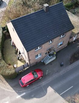 Verkauf: Vorankündigung - Einfamilienhaus mit Einliegerwohnung in Altenessen-Nord ! - Essen