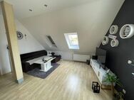 Gemütliche 2,5-Zimmer-Dachgeschosswohnung im Herzen von Feucht - Feucht