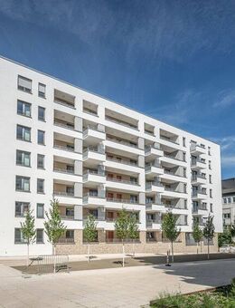 Penthouse-Flair mit lichtdurchfluteter Loggia und stilvoller Markenküche - genießen & entspannen - Neu Ulm