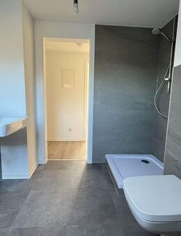 Dachgeschoss-Raumwunder - Einbauküche & Garten möglich - Chemnitz