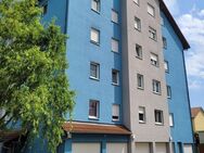 Helle 3 Zimmer-Wohnung mit Tiefgaragenstellplatz in herrlicher und ruhiger Lage mit Loggia, herrlicher Fernblick - Langenzenn