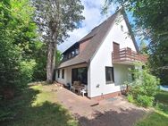 Gepflegtes Ein- bis Zweifamilienhaus mit Garage und wunderschönem Garten in Toplage von Altenfurt - Nürnberg