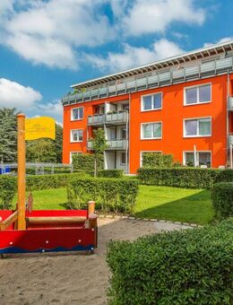 SCHÖNE ERDGESCHOSSWOHNUNG MIT GARTEN: 3-Zimmer mit Blick ins Grüne in Glashütte - Norderstedt