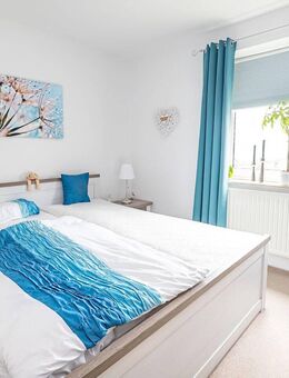 Solide vermietete 2-Zimmer-Obergeschosswohnung mit sonnigem Südbalkon in ruhiger Lage - Drochtersen