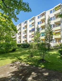 2,5-Zimmer-Wohnung mit Loggia - Berlin