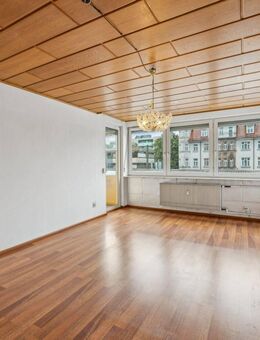 Großzügige 3-Zimmer-ETW mit Balkon und Garage in zentraler Lage in Nürnberg-Maxfeld/Nordstadt - Nürnberg