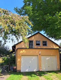 Idyllische Lage - Vielseitiges Ein- oder Zweifamilienhaus mit Solaranlage, Garten & Garage - Weiden (Oberpfalz)