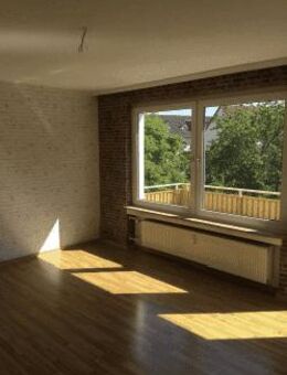 2-Zimmer-Wohnung mit Balkon, Stadtrand von Bad Homburg - Bad Homburg (Höhe)