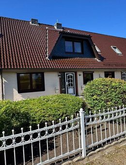 KALTENKIRCHEN: ZWEIFAMILIENHAUS IN SACKGASSENLAGE - Kaltenkirchen