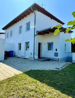 MODERNE DOPPELHAUSHÄLFTE MIT GROßEM GRUNDSTÜCK IN ABSOLUT FAMILIEFREUNDLICHER WOHNLAGE IN OLCHING - Olching