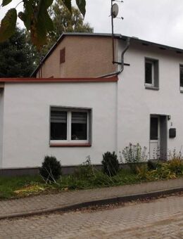 STOP-SCHNÄPPCHENANGEBOT - 1A-DOPPELHAUSHÄLFTE MIT GROßEM GRUNDSTÜCK IN DER MECKLENBURISCHEN SCHWEIZ FÜR NATURLIEBHABER - Groß Wokern