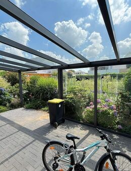 Familienfreundliche Doppelhaushälfte im neuwertigen Zustand 1.000 Meter nördlich der Hamburger Stadtgrenze - Bönningstedt