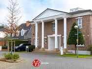 Exklusive und familienfreundliche Villenhälfte mit Süd-Garten, Außenpool und 3 Garagenstellplätzen in Alt-Meererbusch - Meerbusch