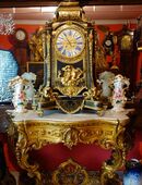 Reisige barockuhr in 8001